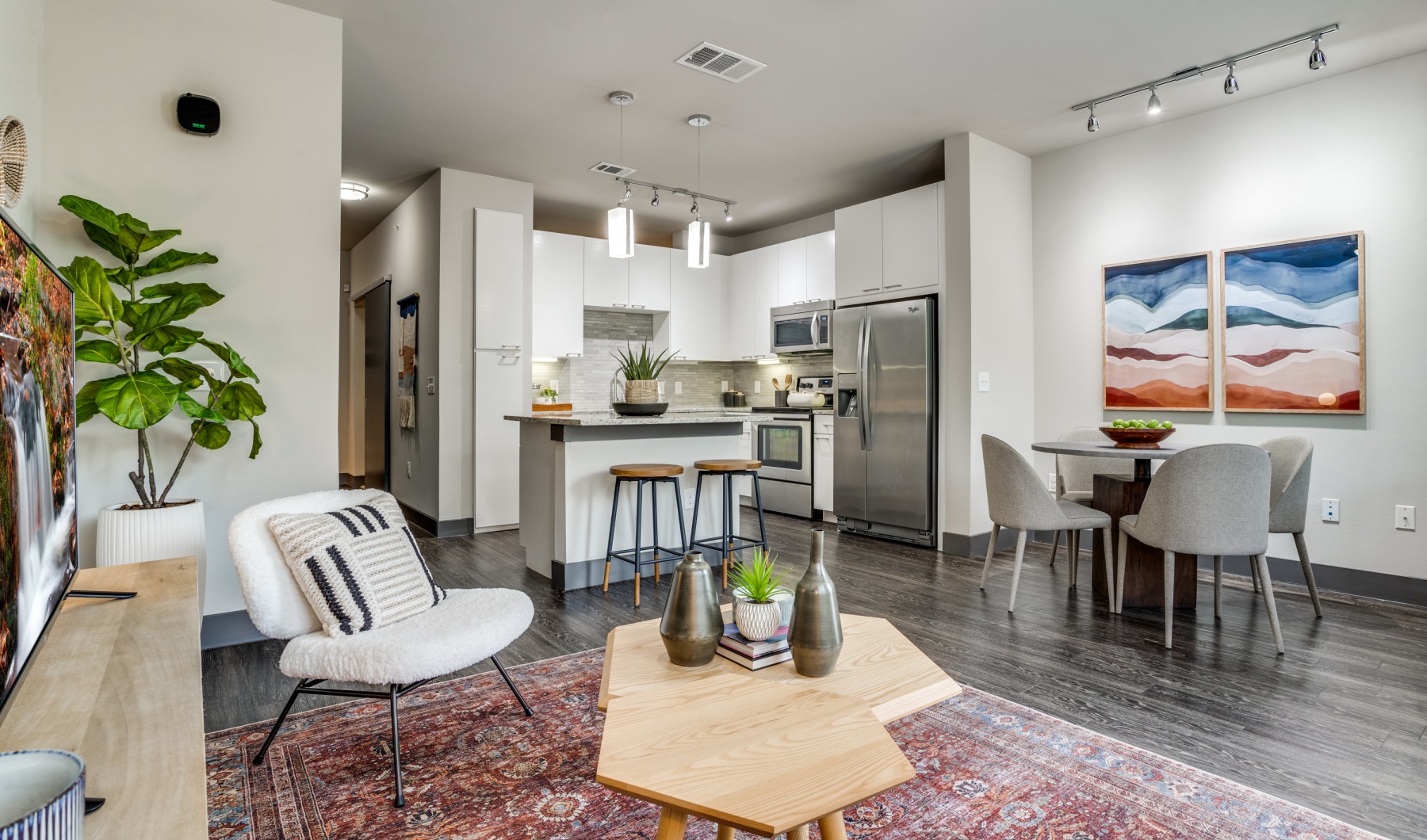 Let's talk about Apartment Tours