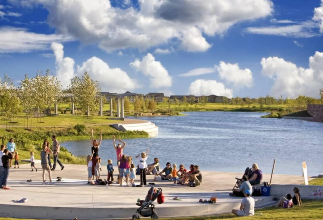 Leading Austin Burbs to Rent an Apartment – From a New Texas Aggie Grad