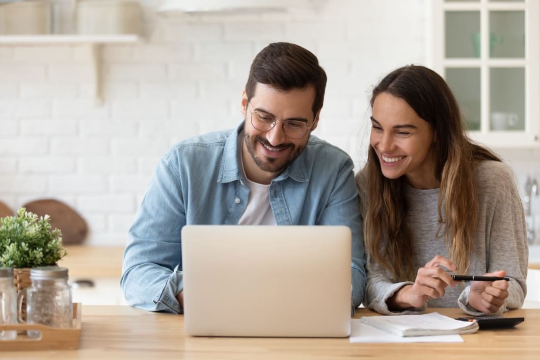 which month is better to look for an apartment